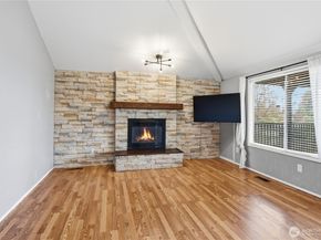 21049 103rd Ave SE, Kent WA 98031