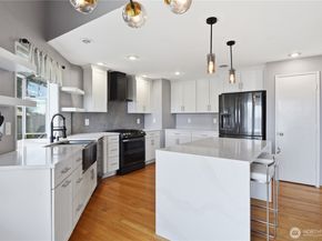 21049 103rd Ave SE, Kent WA 98031