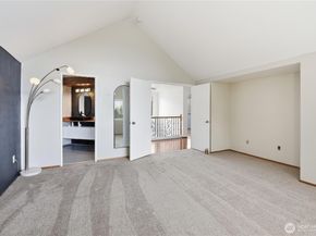 21049 103rd Ave SE, Kent WA 98031