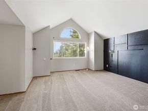 21049 103rd Ave SE, Kent WA 98031