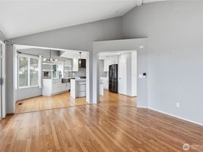 21049 103rd Ave SE, Kent WA 98031