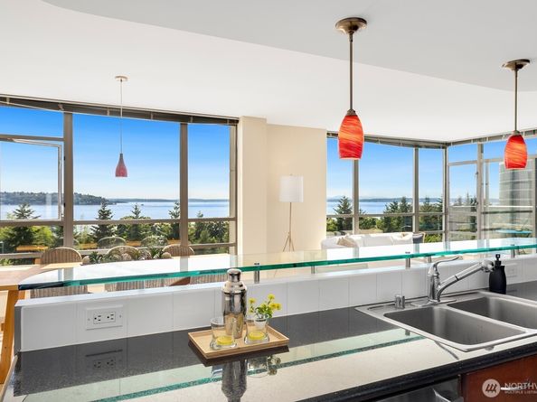2929 1st Avenue 200, Seattle WA 98121