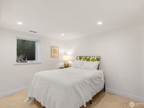 801 W Barrett Street, Seattle WA 98119