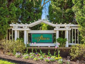 1805 134th Avenue SE 22, Bellevue WA 98005