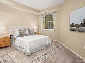 1805 134th Avenue SE 22, Bellevue WA 98005