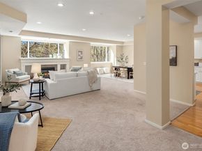 1805 134th Avenue SE 22, Bellevue WA 98005