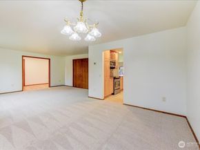 20426 Dayton Avenue N, Shoreline WA 98133