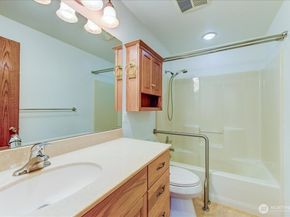 20426 Dayton Avenue N, Shoreline WA 98133