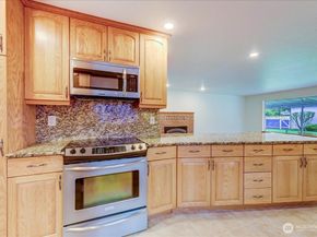 20426 Dayton Avenue N, Shoreline WA 98133