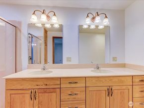20426 Dayton Avenue N, Shoreline WA 98133