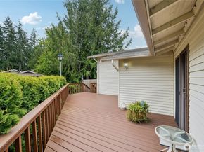 923 S 244th Place, Des Moines WA 98198