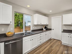 36907 SE Braeburn Street, Snoqualmie WA 98065