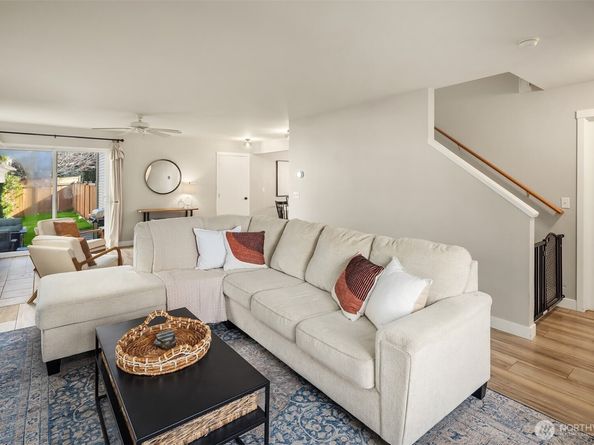 36907 SE Braeburn Street, Snoqualmie WA 98065