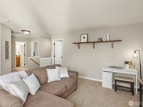 36907 SE Braeburn Street, Snoqualmie WA 98065