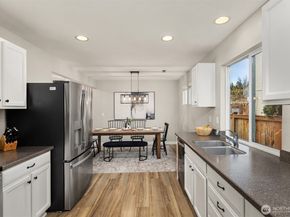 36907 SE Braeburn Street, Snoqualmie WA 98065