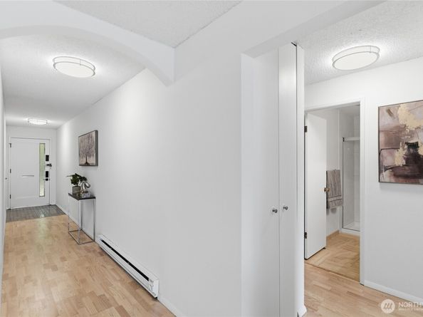 13217 15th Avenue NE A8, Seattle WA 98125