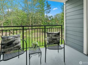 250 NW Dogwood Street C201, Issaquah WA 98027