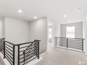 23750 SE 49th Street 6, Issaquah WA 98029