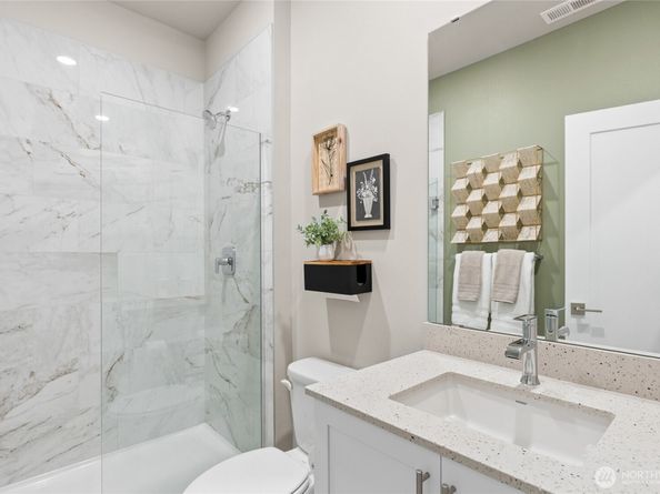 23750 SE 49th Street, Issaquah WA 98027