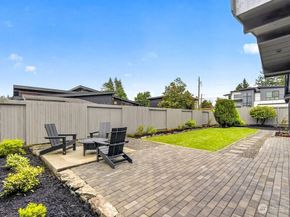 1620 171st Avenue NE, Bellevue WA 98008
