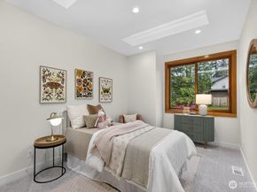 1620 171st Avenue NE, Bellevue WA 98008