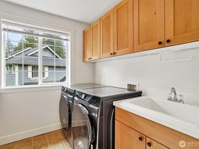 2166 NE Morgan Lane, Issaquah WA 98029