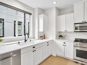 2166 NE Morgan Lane, Issaquah WA 98029