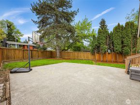 14013 113th Avenue NE, Kirkland WA 98034