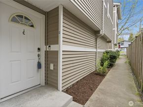 10520 Whitman Avenue N C, Seattle WA 98133