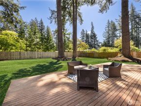 2412 160th Avenue NE, Bellevue WA 98008