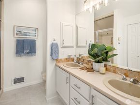2616 4th Avenue N 405, Seattle WA 98109