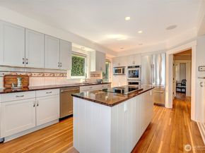 1712 Arch Avenue SW, Seattle WA 98116