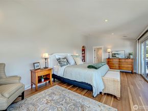 1712 Arch Avenue SW, Seattle WA 98116