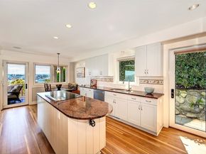 1712 Arch Avenue SW, Seattle WA 98116
