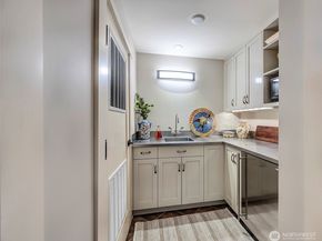 1712 Arch Avenue SW, Seattle WA 98116