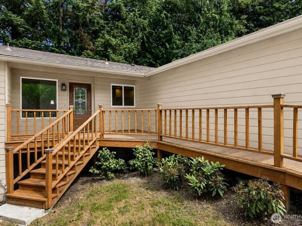 3020 169th Avenue NE, Bellevue WA 98008