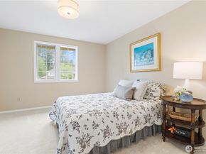 3122 235th Avenue SE, Sammamish WA 98075