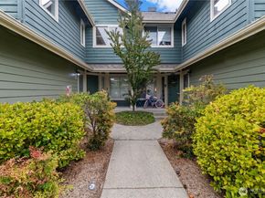 16150 NE 93rd Way 802, Redmond WA 98052