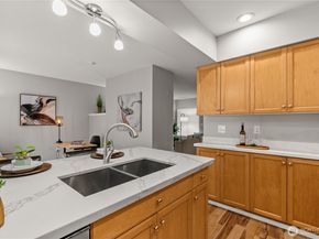 16150 NE 93rd Way 802, Redmond WA 98052