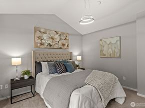16150 NE 93rd Way 802, Redmond WA 98052