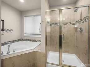 18921 10th Drive SE, Bothell WA 98012