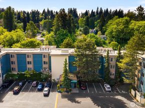 2210 NE 92nd St 104, Seattle WA 98115