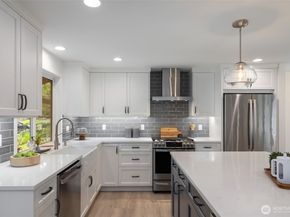 18408 129th Avenue NE, Bothell WA 98011