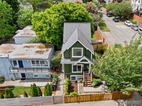 9219 Stone Avenue N, Seattle WA 98103