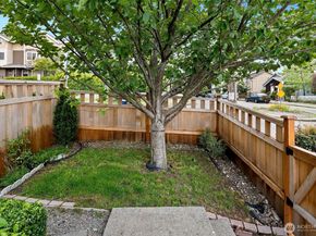 9219 Stone Avenue N, Seattle WA 98103