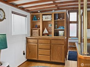 2143 N Northlake Way 47, Seattle WA 98103