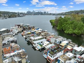2143 N Northlake Way 47, Seattle WA 98103