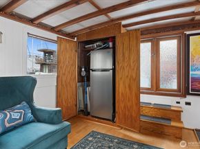 2143 N Northlake Way 47, Seattle WA 98103