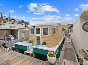 2143 N Northlake Way 47, Seattle WA 98103
