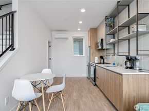 1300 E REMINGTON Court B, Seattle WA 98122